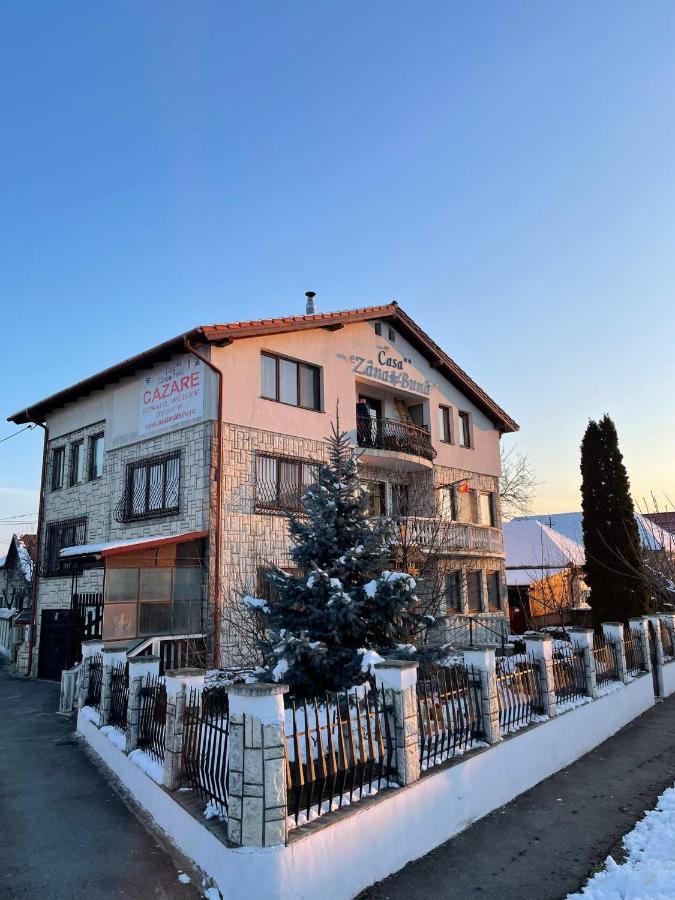 Gherla Casa Zana Buna מראה חיצוני תמונה