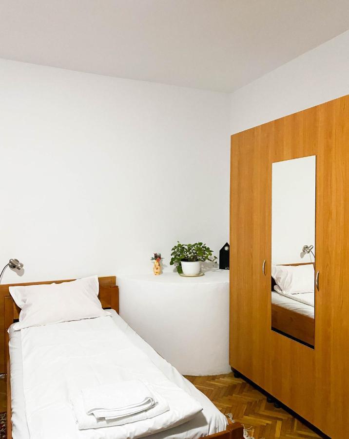 Gherla Casa Zana Buna מראה חיצוני תמונה